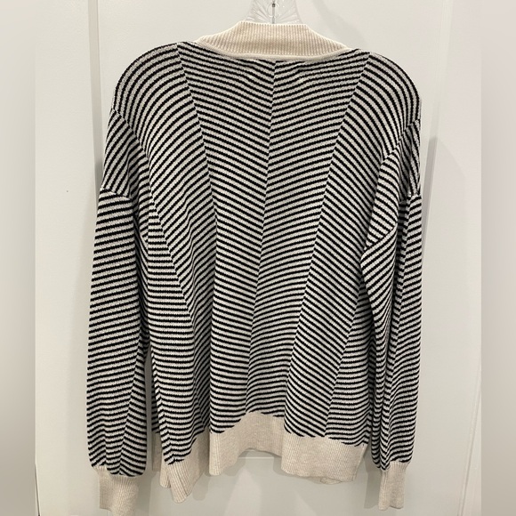 EUC - LOFT Herringbone Open Cardigan Sweater in Medium. Black and creamy white - Picture 5 of 9